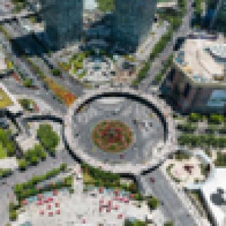 จุดบันไดเลื่อนไวรัล + สะพานวงกลม Lujiazui 陆家嘴